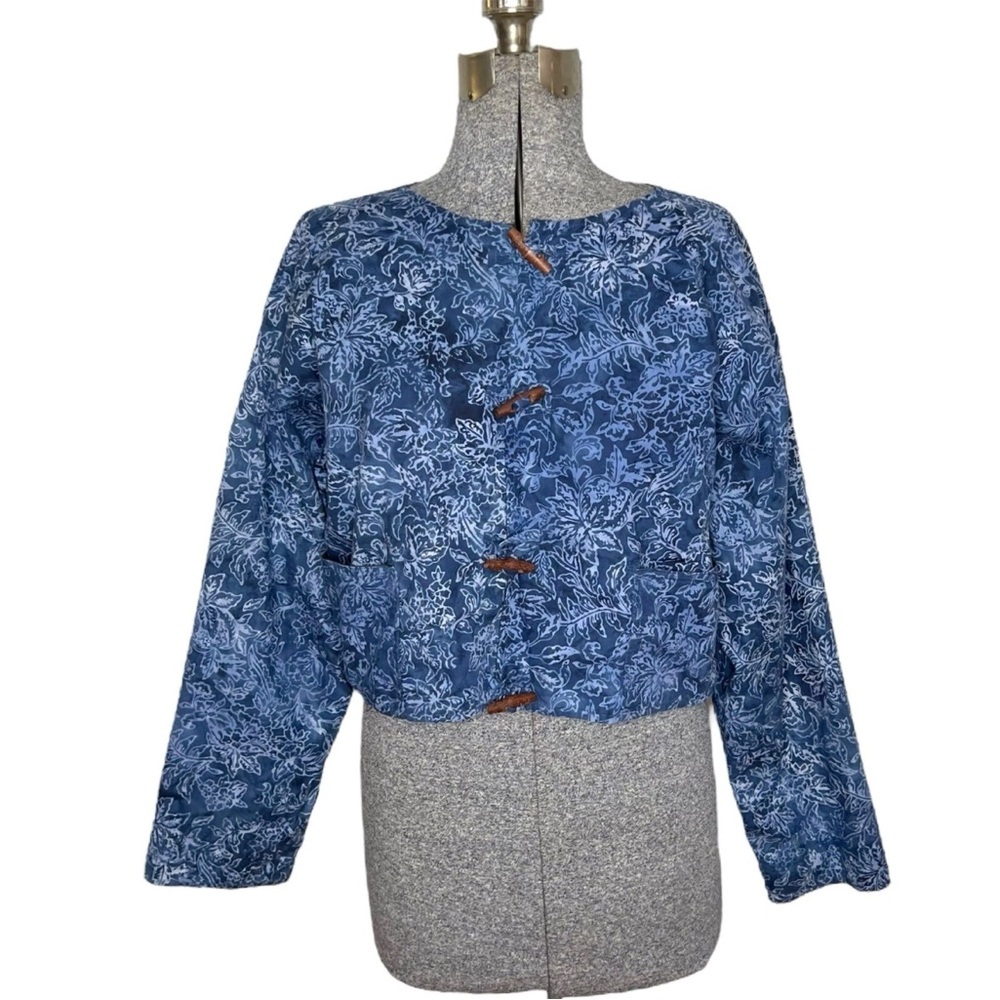 Made In Guatemala 100% Cotton Blue Floral Fern Print Cropped Jacket